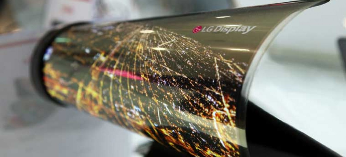 LG Develops 18 inch Flexible OLED Newspaper