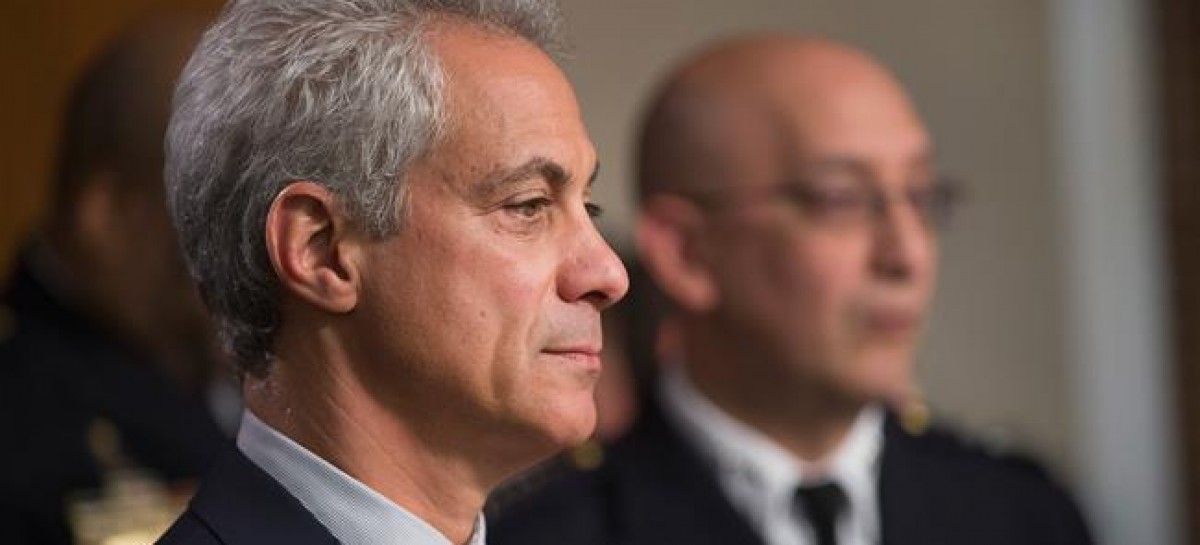 Mayor Rahm Emanuel to Give Chicago PD Tasers in 2016