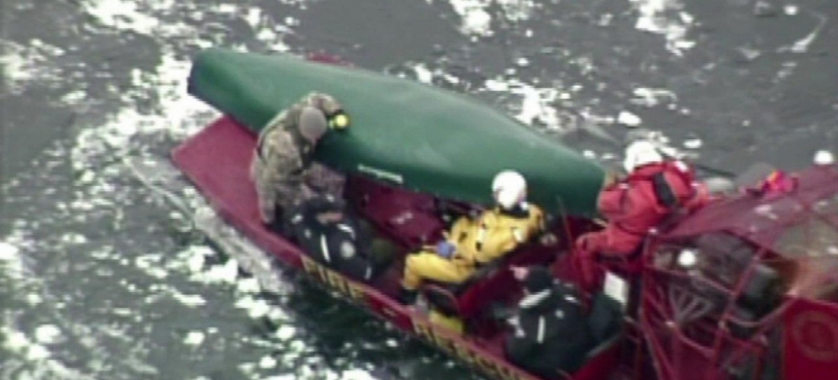 2 bodies found, 2 men missing in Wisconsin canoe accident