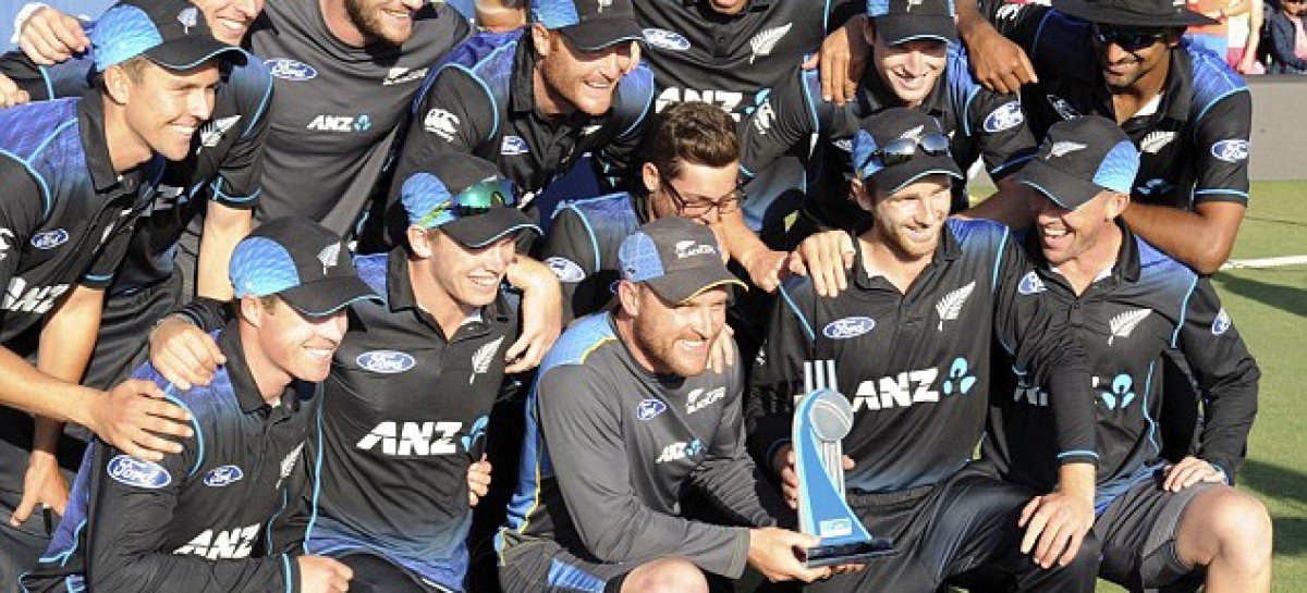 Guptill leads way for NZ with ton