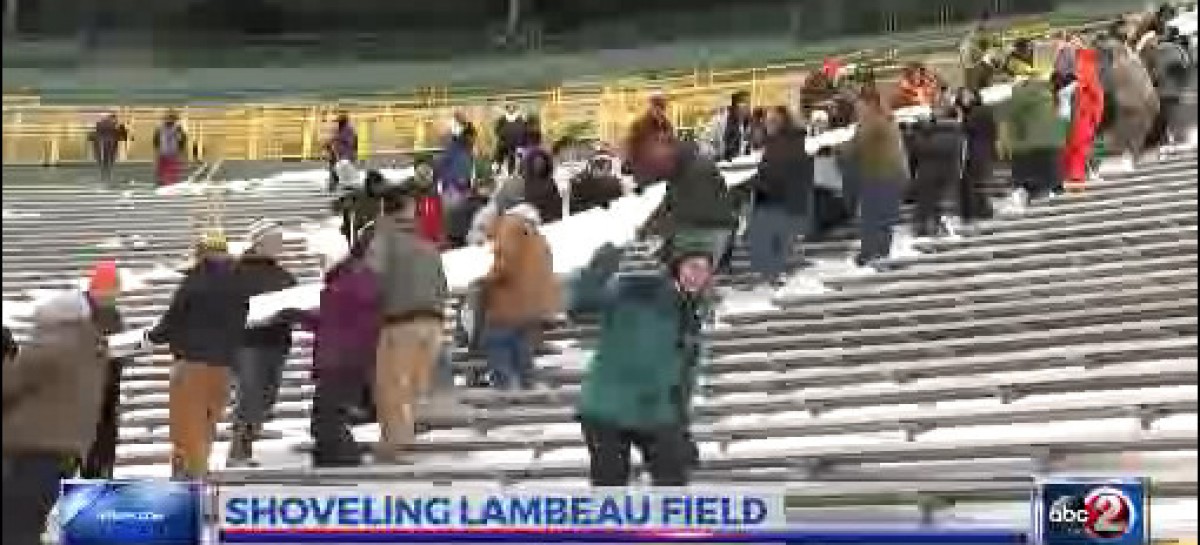 Packers need help shoveling snow in Lambeau Field stands