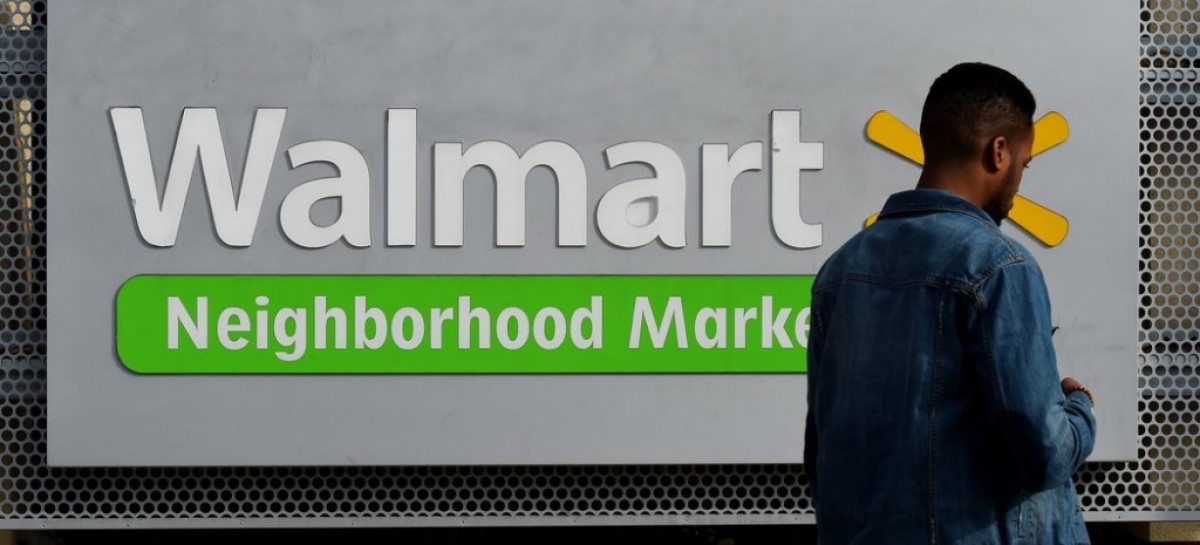 Wal-Mart to give pay raises to most of its workers