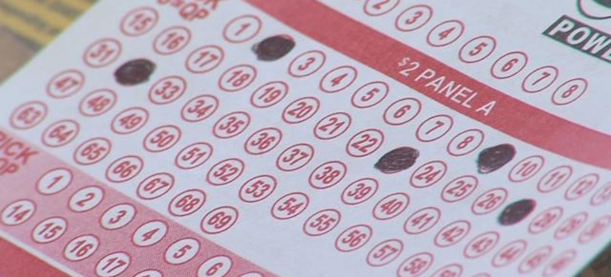 Powerball jackpot surges to $450 million for Wednesday drawing