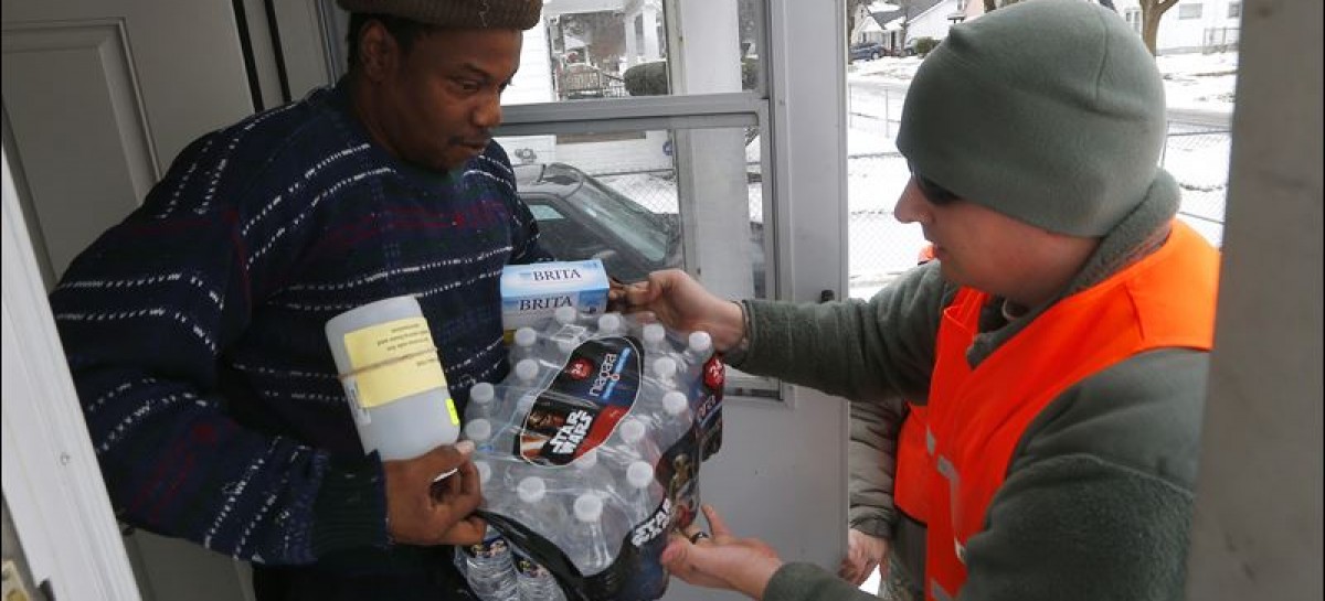 Problems in Detroit, Flint show rift over emergency managers