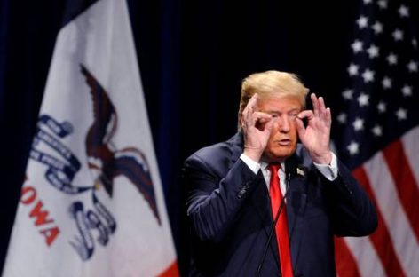 In Iowa, Trump intensifies ‘birther’ attack on Cruz