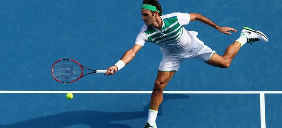 Federer Eases Into Last Four At Open