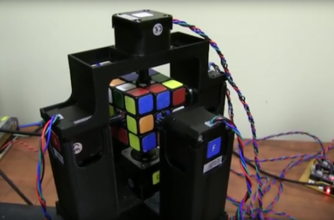 Rubik’s Cube solved in just one second, by a robot