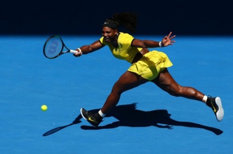 Serena Williams, Maria Sharapova ease into third round of Australian Open