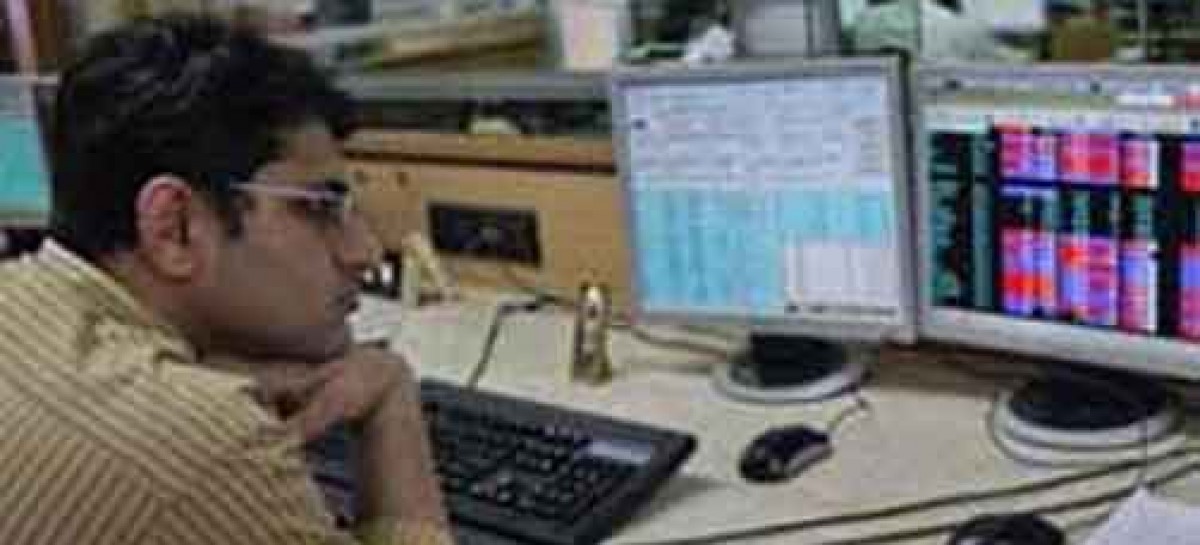 Sensex crashes 538 pts, Nifty below 7800 on global meltdown