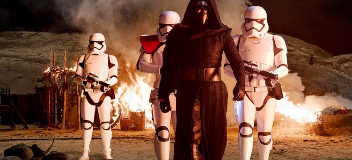 ‘Star Wars’ stays on top for fourth week