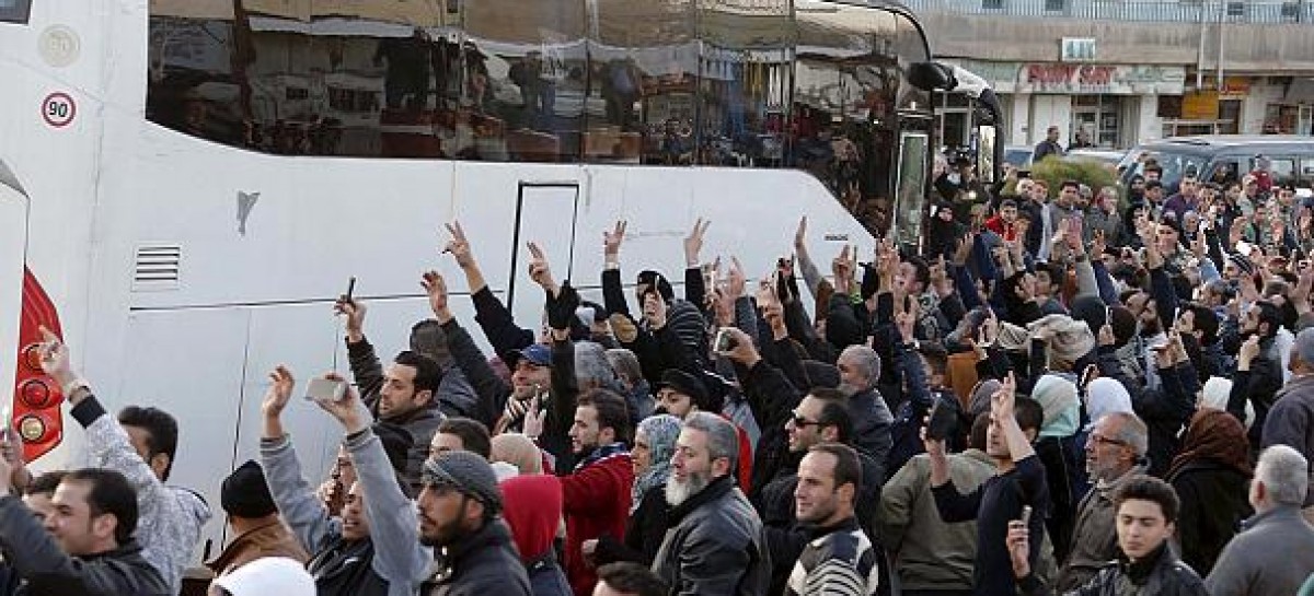 Syrian rebels set to leave besieged town