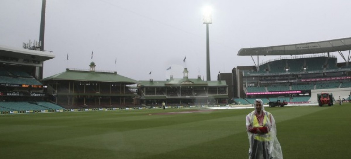 West Indies elect to bat against Australia at SCG