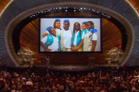 Chris Rock sells $65243 worth of Girl Scout cookies at the Oscars