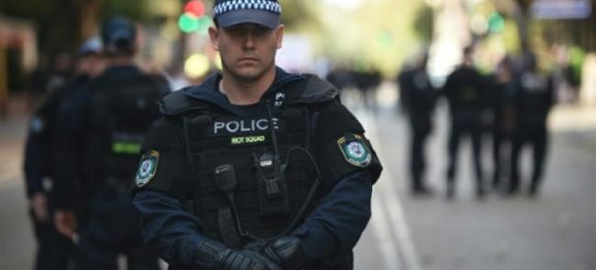 Bomb threats made as Canberra schools evacuated