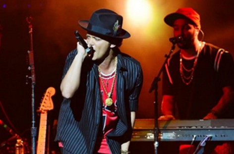 Bruno Mars finally confirms Super Bowl performance