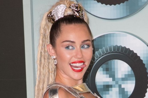 Miley Cyrus moves back into Liam Hemsworth’s house