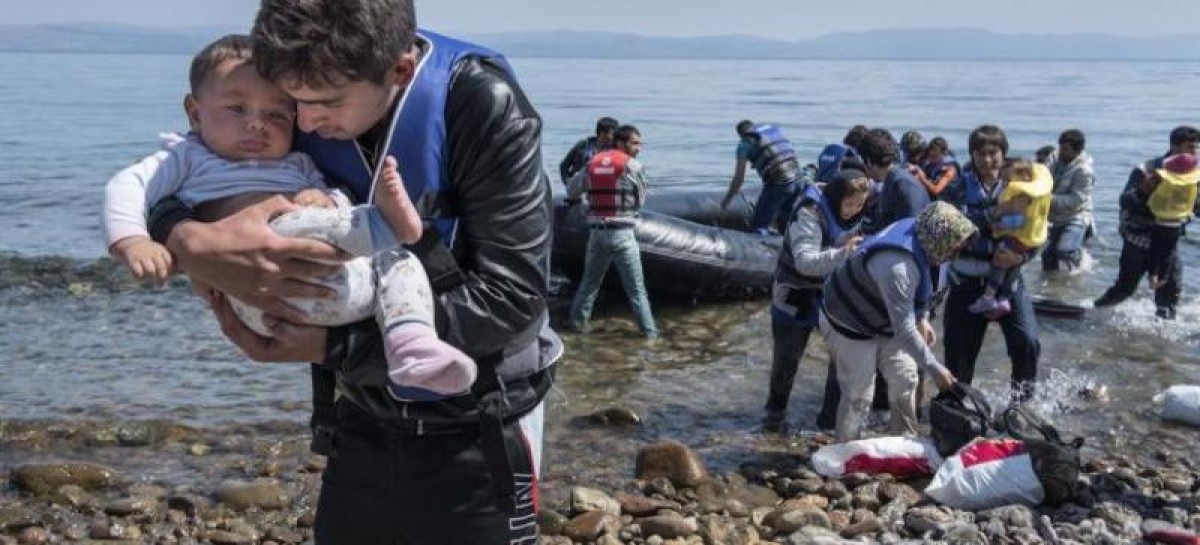 Greece braces for growing number of stranded migrants