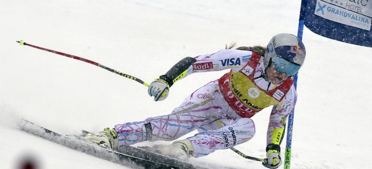 Lindsey Vonn Suffers Hairline Fracture In Knee After Crash