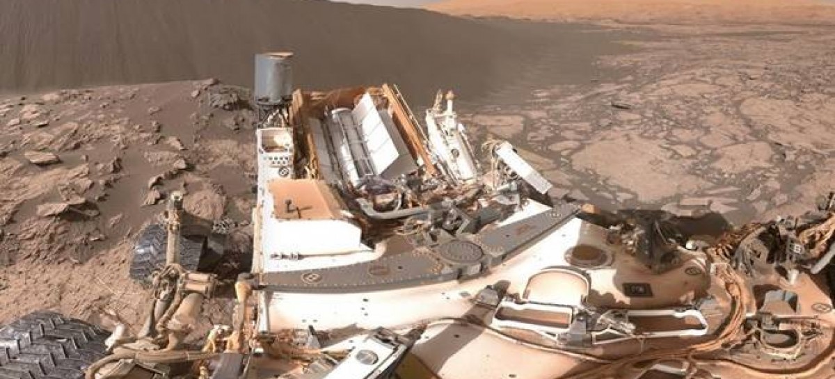 NASA’s Curiosity rover sends super cool selfie from Mars