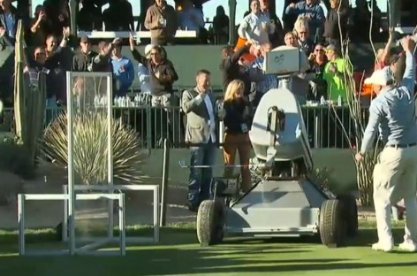 LDRIC the golf robot aces Waste Management’s 16th hole