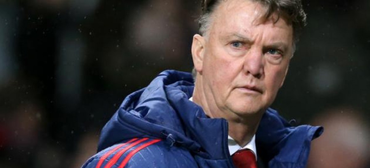 RUMOURS: Senior Man Utd players turn on Van Gaal & want Mourinho in