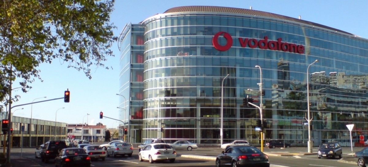 Vodafone axes roaming fees for Aussies travelling to New Zealand