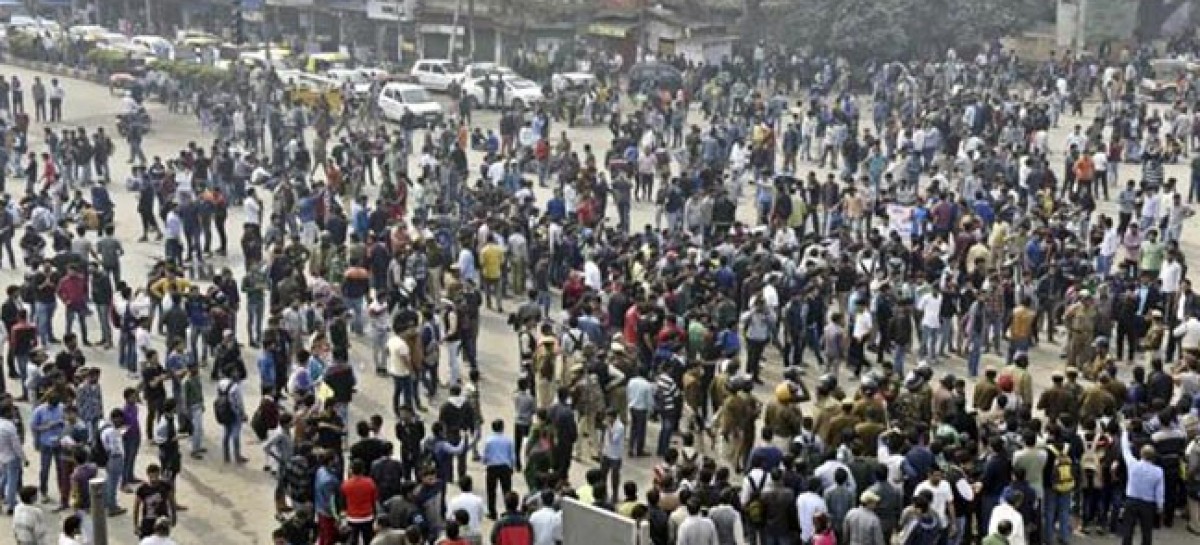 4 dead in protests for caste benefits in northern India