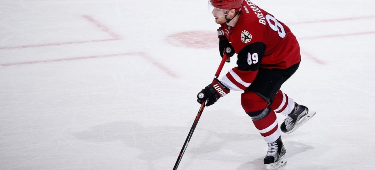 Coyotes make pair of minor league deals after Boedker trade