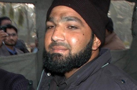 Taseer murderer Mumtaz Qadri appeals for mercy