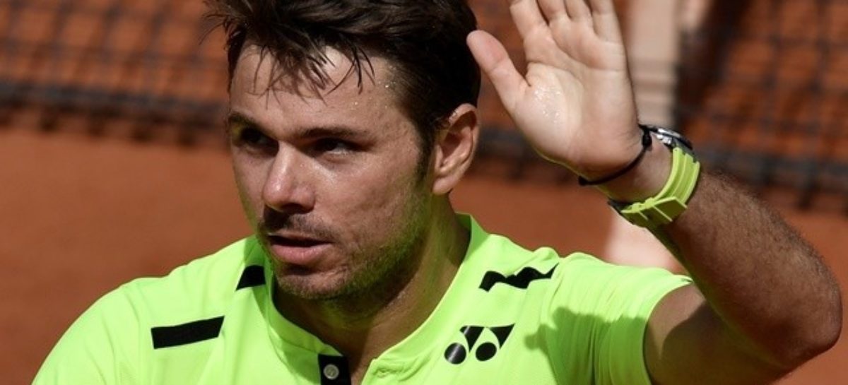 Stan Wawrinka cruises into French Open third round