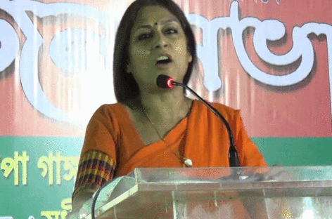 Rupa Ganguly heckled, convoy attacked by ‘TMC supporters’