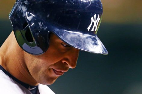 Yankees 1B Teixeira goes on DL with right knee injury