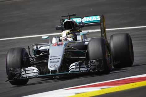 Formula One: Hamilton wins in Austria after final-lap tussle with Rosberg