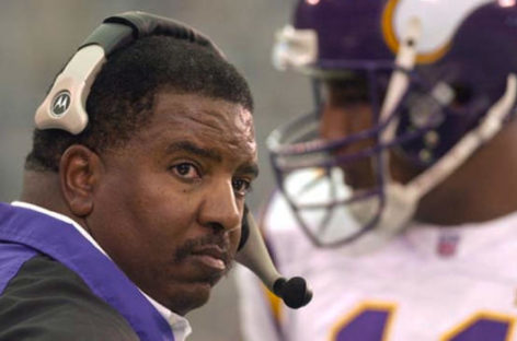 Former NFL coach Dennis Green dies at 67