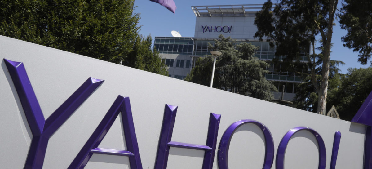 Verizon buying Yahoo for $4.8 billion, announcement coming Monday