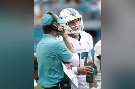 Adam Gase to Dolphins players: Perform or get benched