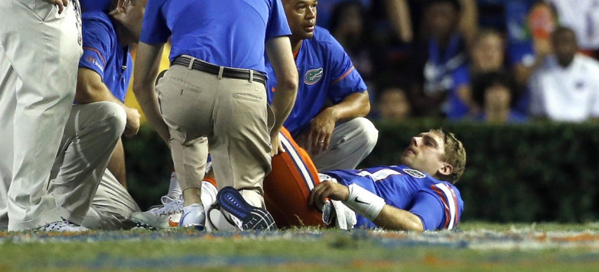 Del Rio hurts knee, No. 23 Florida blanks North Texas 32-0