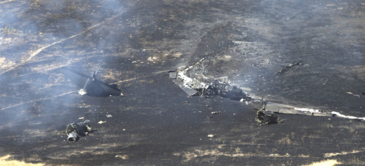 Pilots eject before military plane crash in California