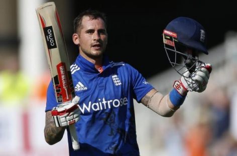 Record-breaking England beat Pakistan in 3rd ODI