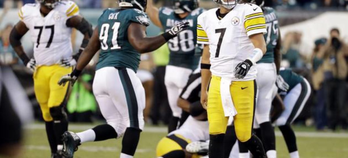 Wentz impresses again, Eagles beat Steelers 34-3