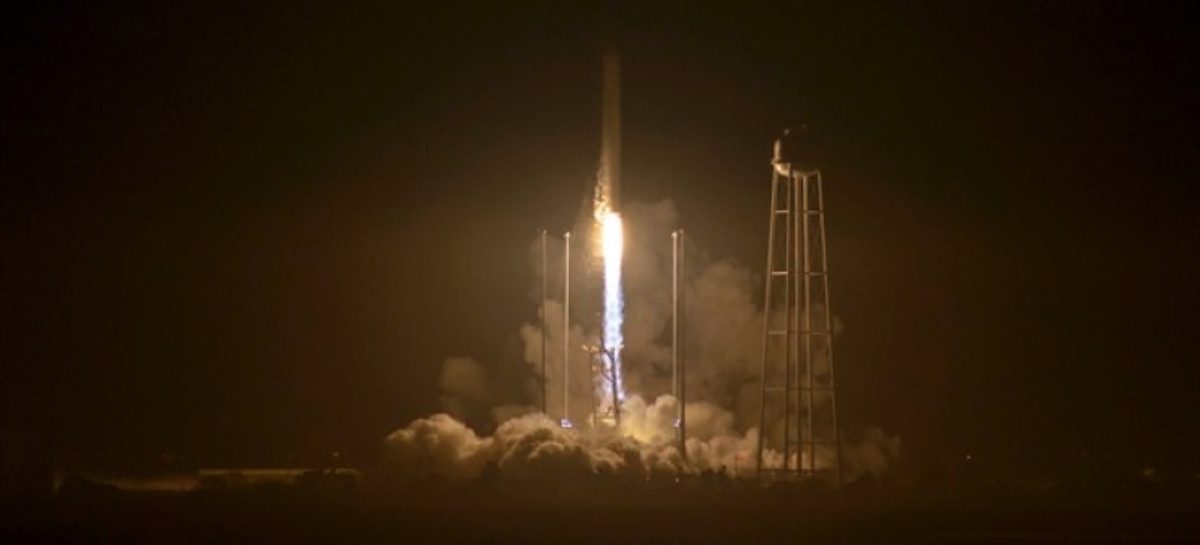 Bad cable delays comeback rocket launch from Virginia