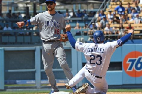 Dodgers start Kike Hernandez at 2B for NLCS Game 1