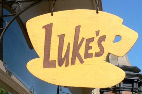 ‘Gilmore Girls’ Fans Across the Country Lined Up to Visit Luke’s Diner