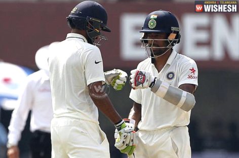 India set New Zealand a target of 376