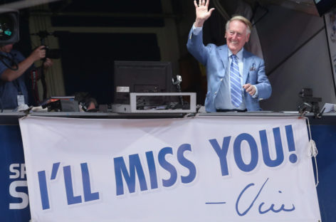 Scully calls final game in Hall of Fame broadcasting career