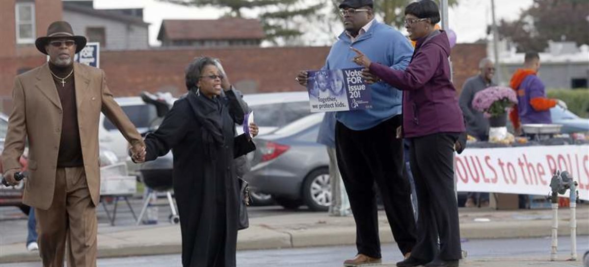 Hill County Voters Cast Early Ballots