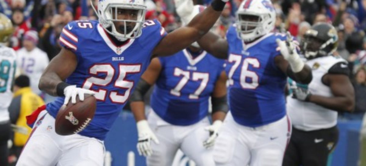 McCoy rallies Bills to 28-21 win over Jaguars