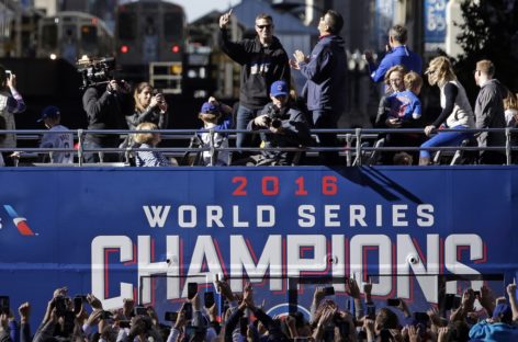 Throngs of Chicago Cubs fans expected for parade