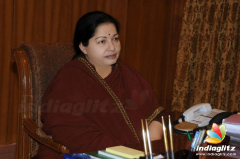 After 74-day struggle, Jayalalithaa loses battle with life (Fifth Lead)