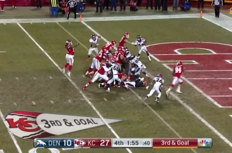 Andy Reid has 346-pound lineman throw a touchdown pass